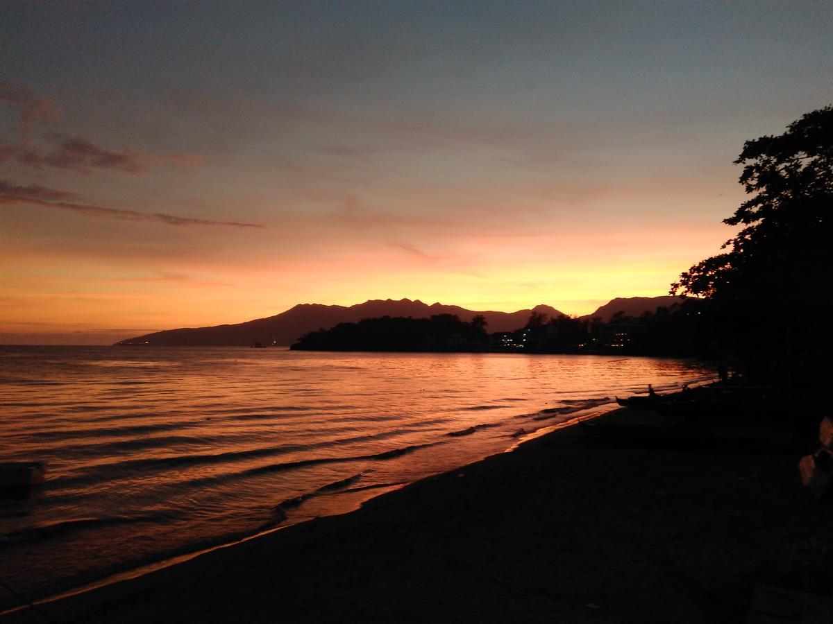 Mango'S Beachfront Resort Olongapo Εξωτερικό φωτογραφία