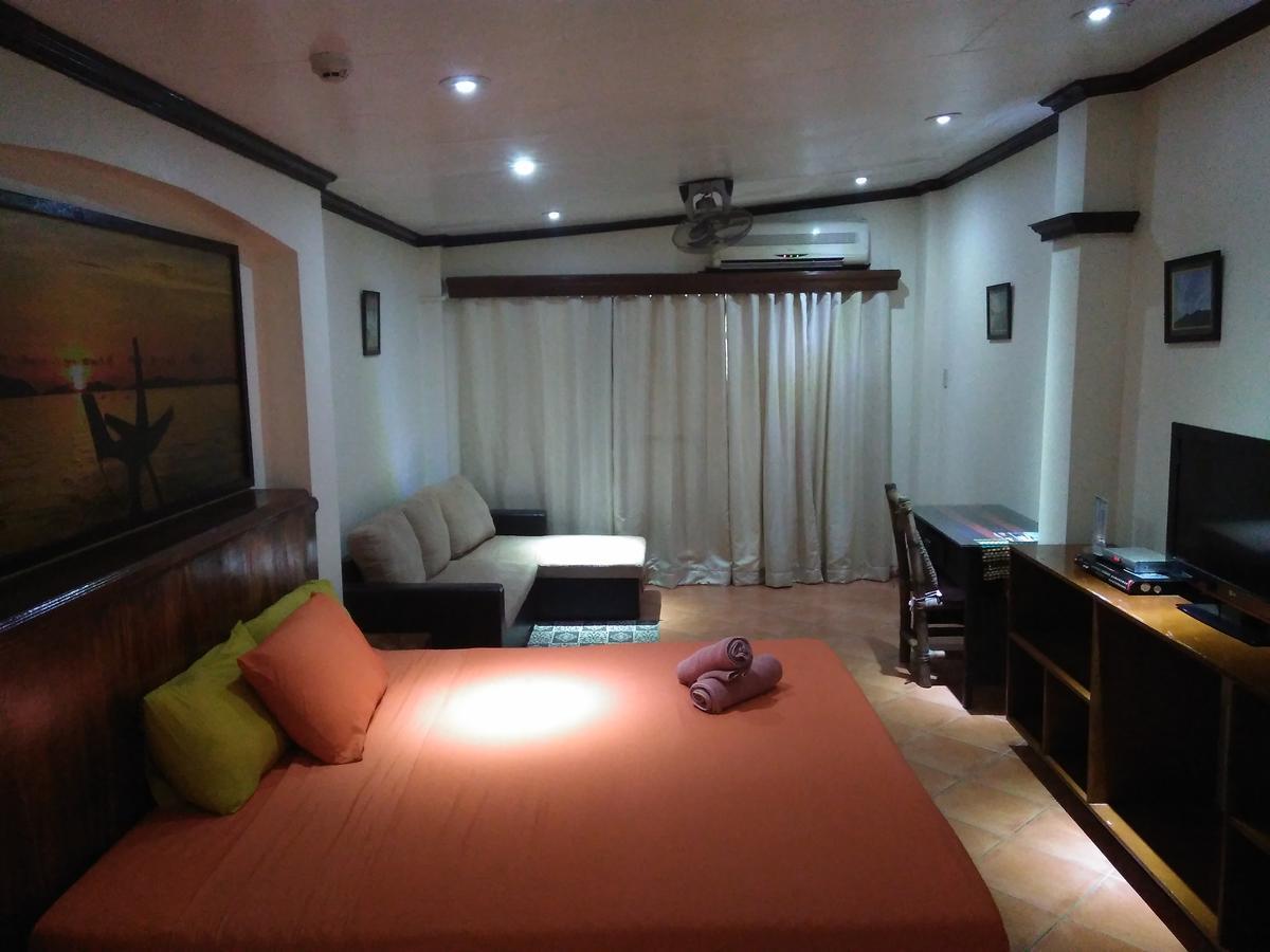 Mango'S Beachfront Resort Olongapo Εξωτερικό φωτογραφία