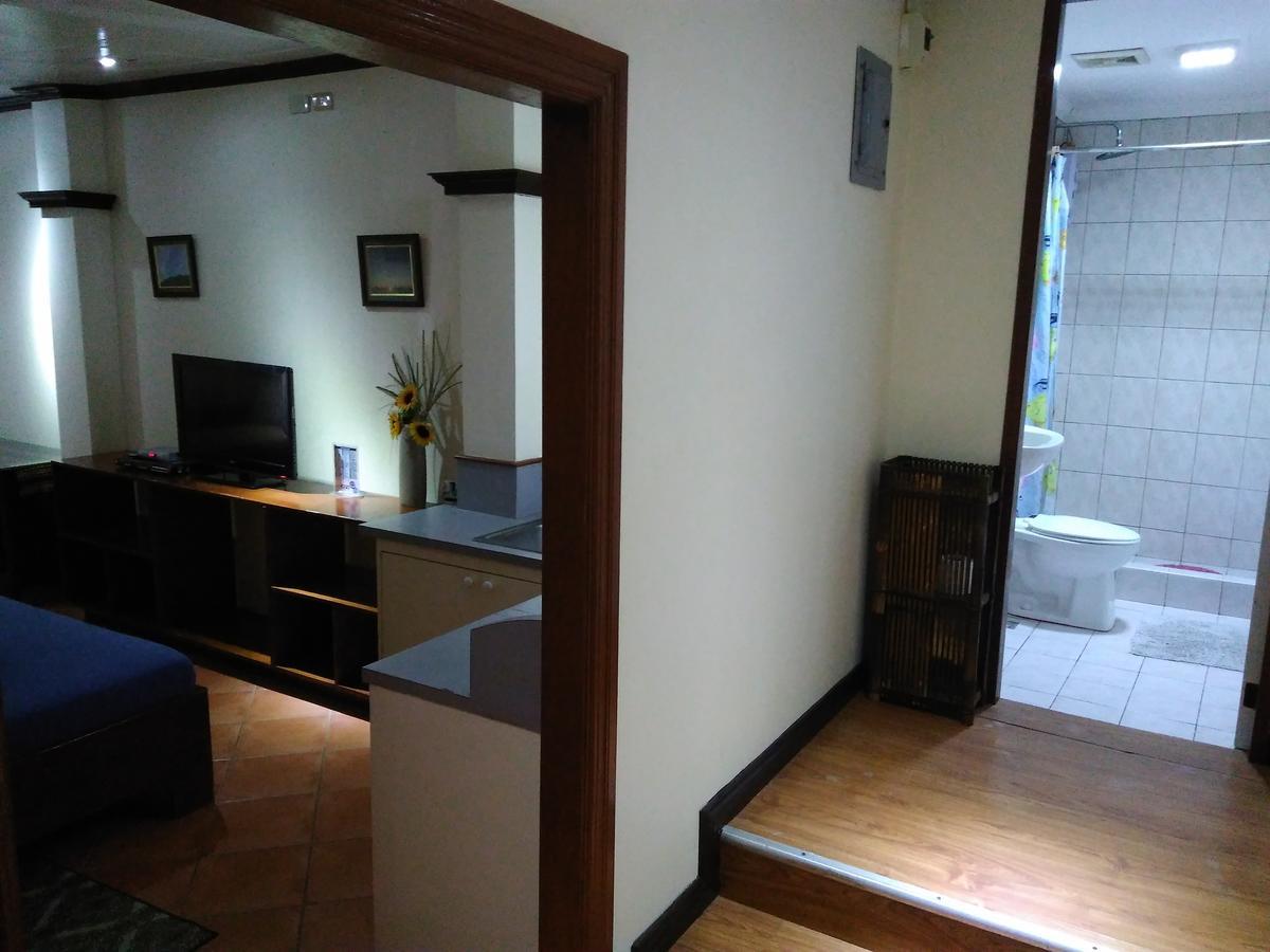 Mango'S Beachfront Resort Olongapo Εξωτερικό φωτογραφία