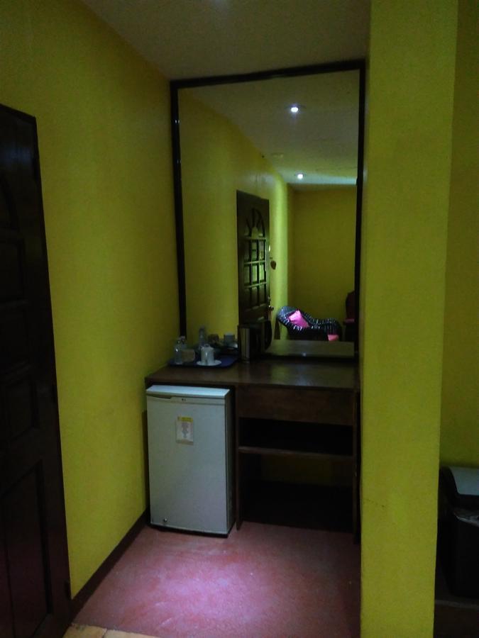 Mango'S Beachfront Resort Olongapo Δωμάτιο φωτογραφία